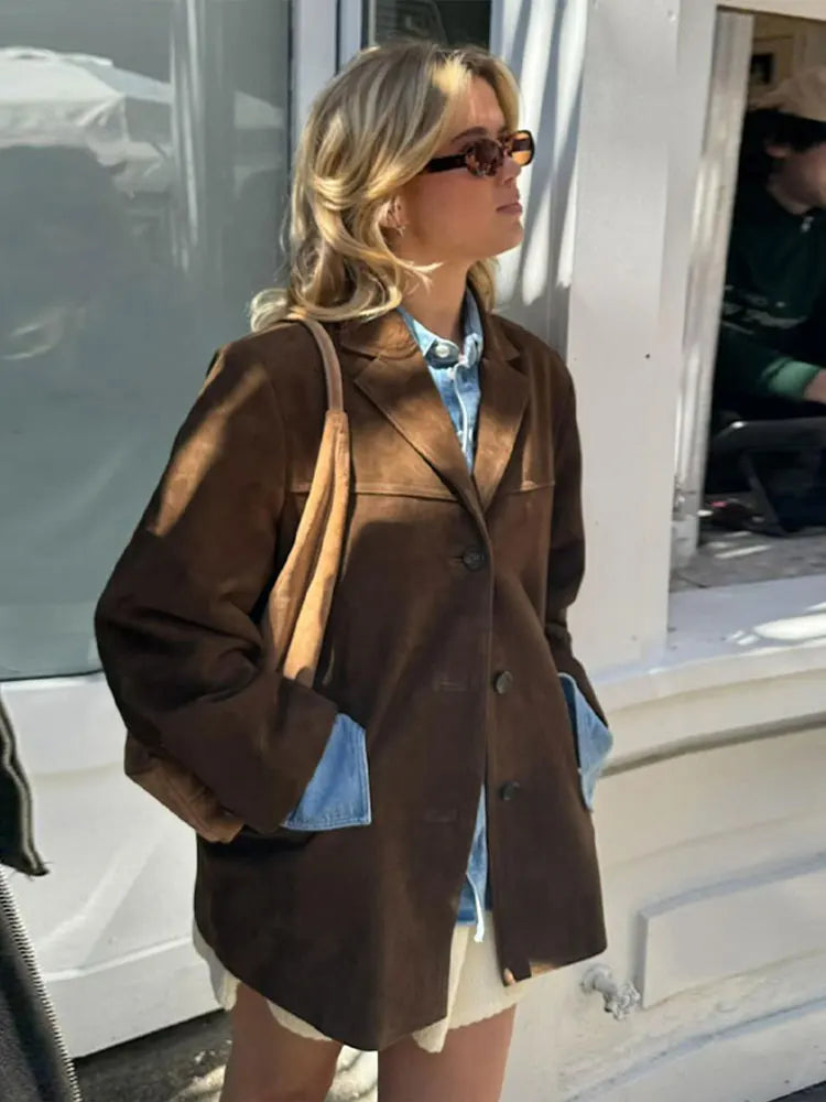 Classic Suede Jacket with Timeless Elegance