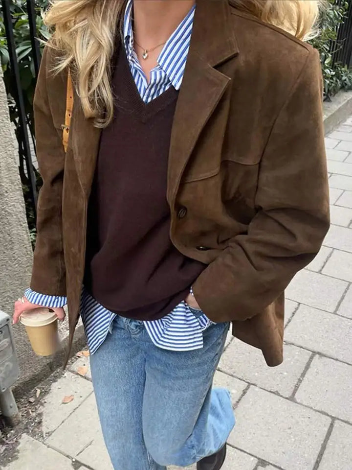 Classic Suede Jacket with Timeless Elegance