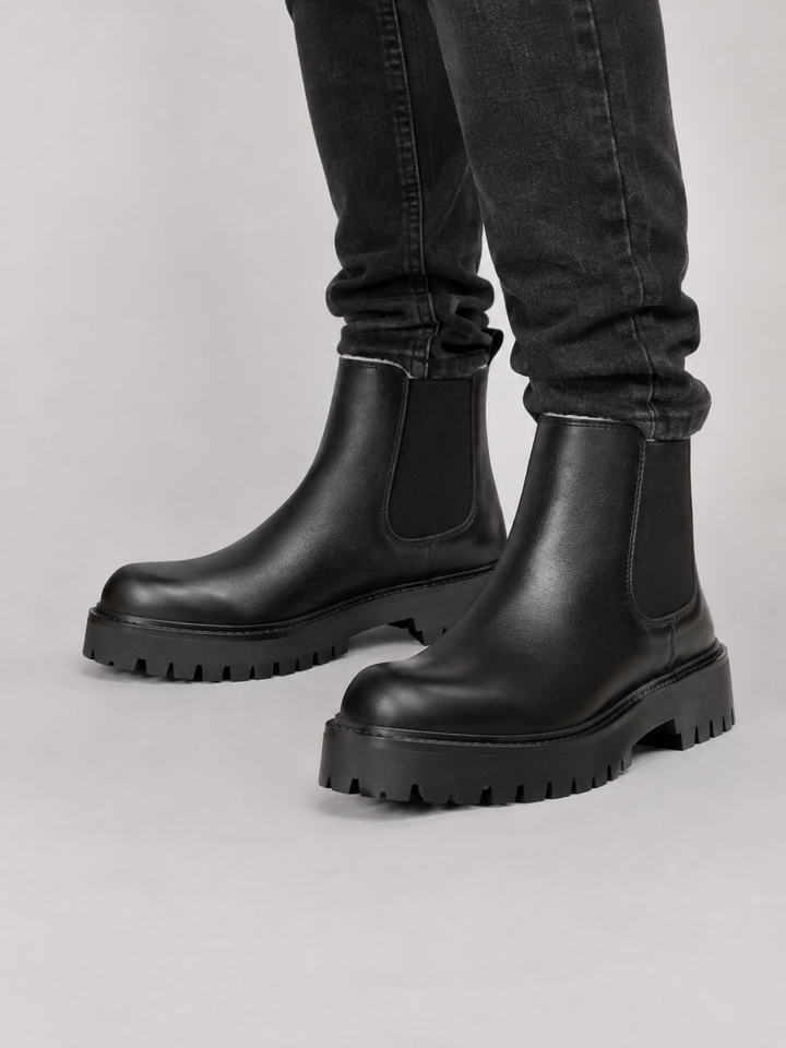 Slip-On Chelsea Ankle Boots for Men – Elastic Side Panels, Lug Sole in Black