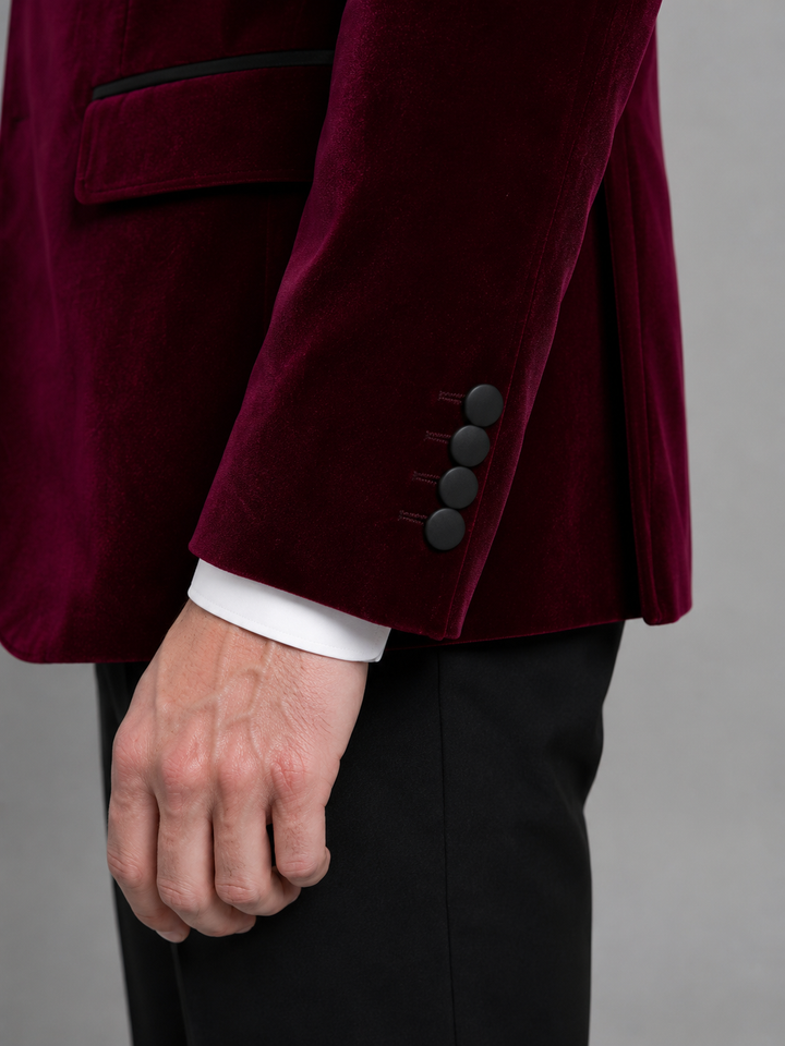 Velvet-Look Tuxedo Blazer for Men – Contrast Peak Lapels, Single Button in Red